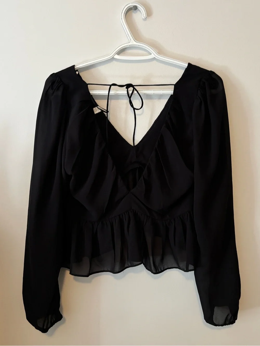 H&M black sheer longsleeve top size M - Picture 2 of 3